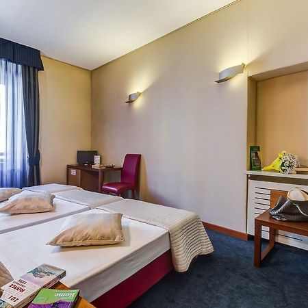 Rovati Guesthouse Рим Экстерьер фото