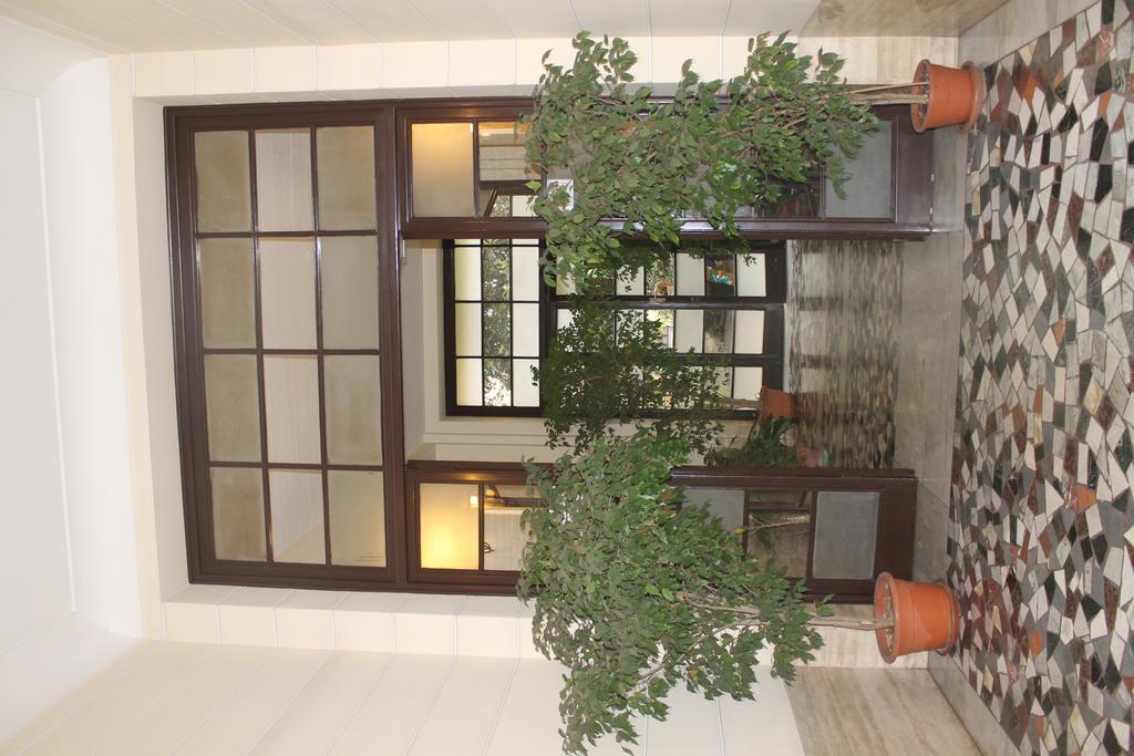 Rovati Guesthouse Рим Экстерьер фото