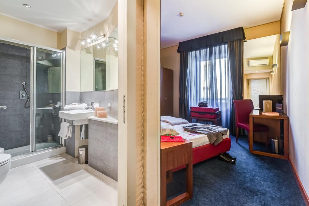 Rovati Guesthouse Рим Экстерьер фото