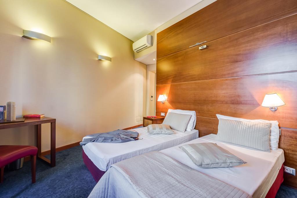 Rovati Guesthouse Рим Экстерьер фото