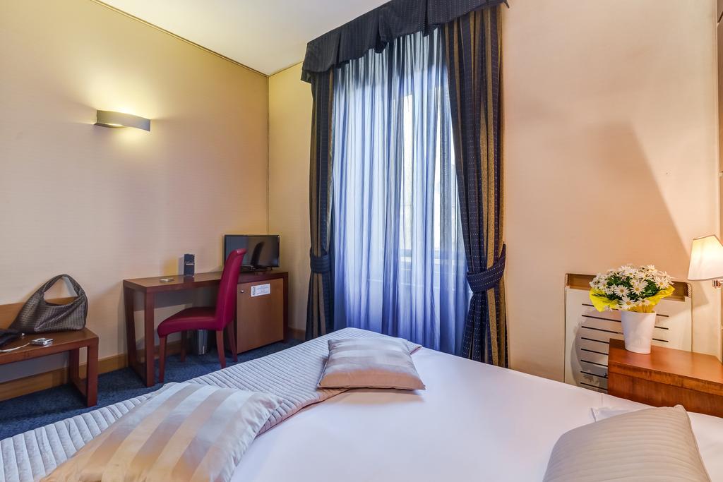 Rovati Guesthouse Рим Экстерьер фото