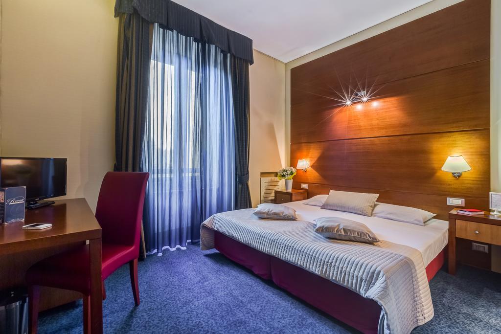 Rovati Guesthouse Рим Экстерьер фото
