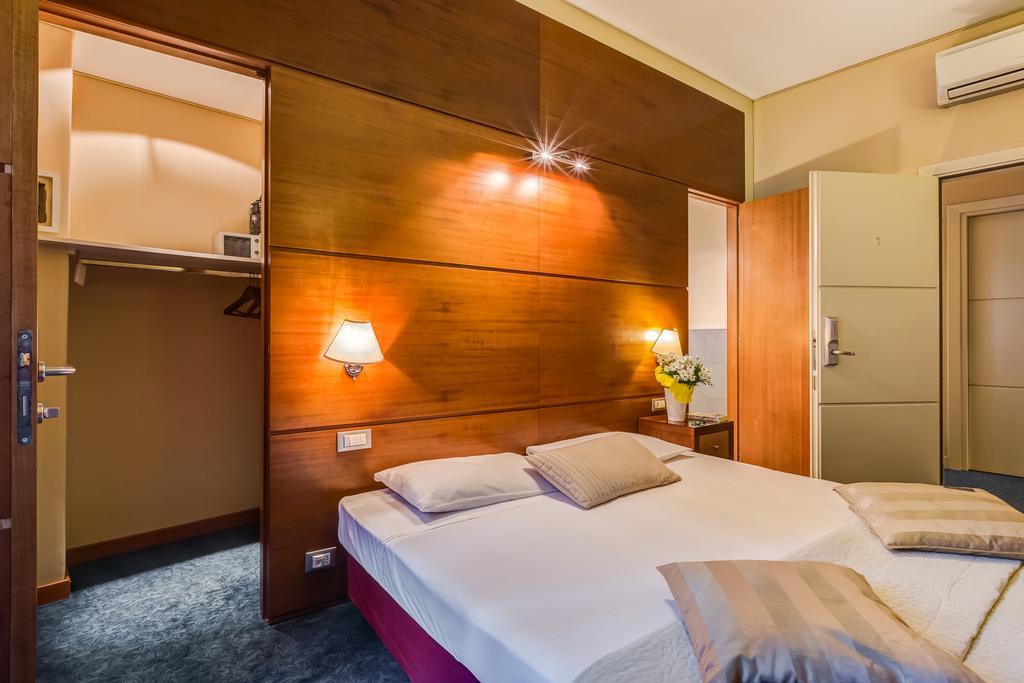 Rovati Guesthouse Рим Экстерьер фото