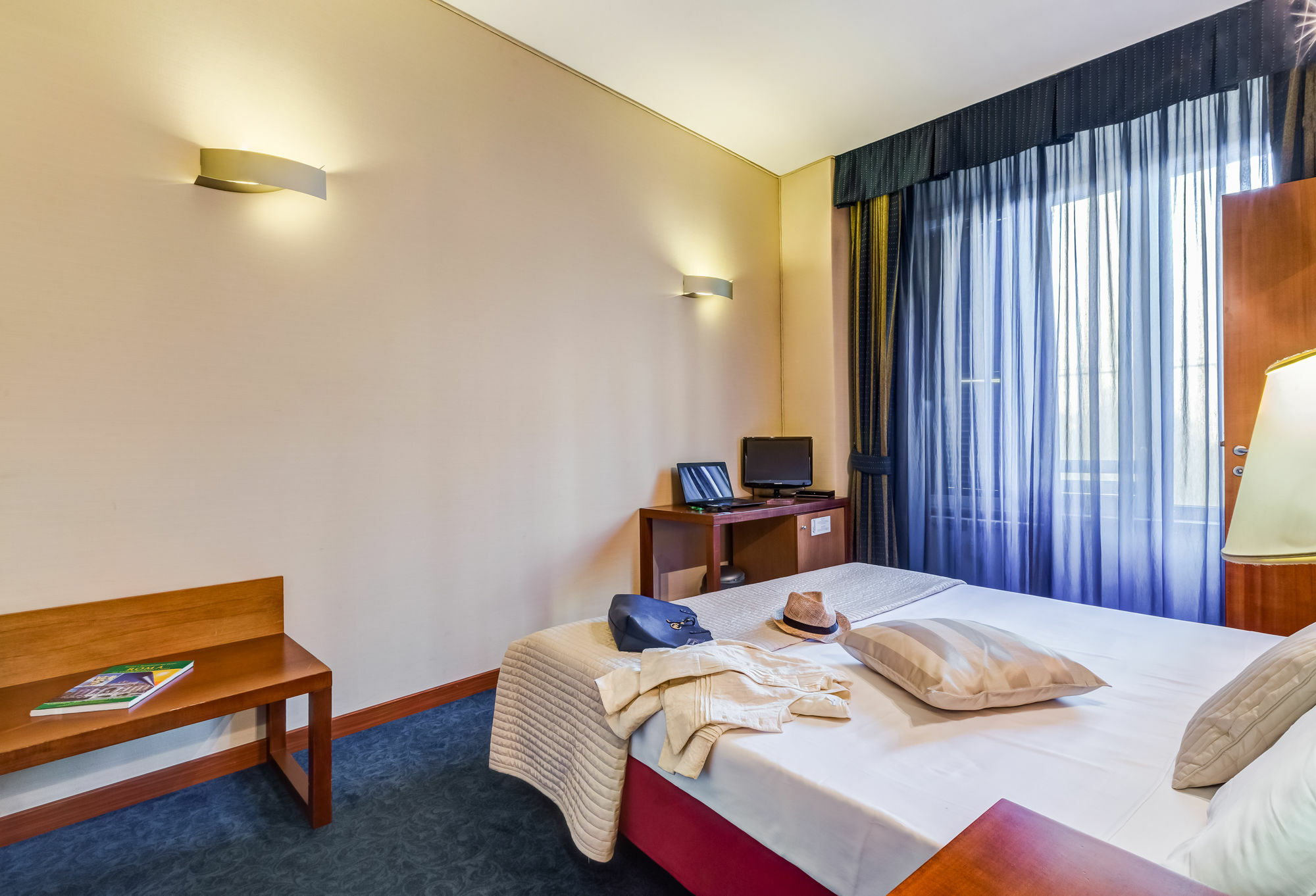 Rovati Guesthouse Рим Экстерьер фото