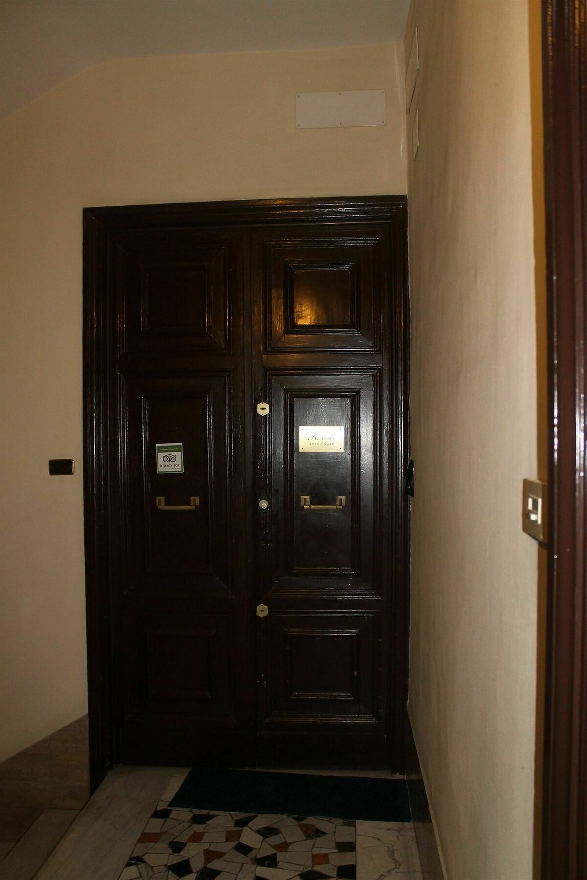 Rovati Guesthouse Рим Экстерьер фото